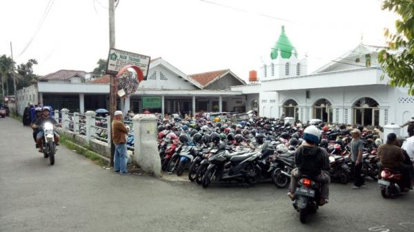 Jejak Cahaya di Kota Hujan: Menelusuri Masjid Bersejarah dan Tradisi Ramadan Bogor
