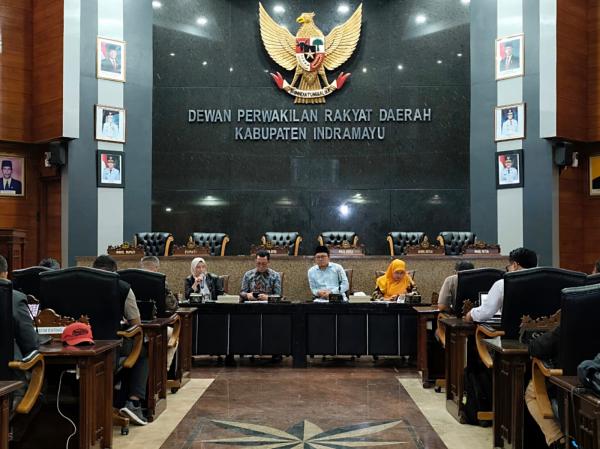 Mediasi Konflik Lahan Digelar di DPRD Indramayu, Peternak dan Petani Tebu Sepakat Jaga Kondusivitas