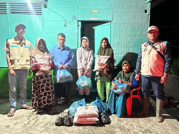 Di Tengah Banjir Tapteng, Bantuan Pangan Mulai Disalurkan Jelang Ramadhan
