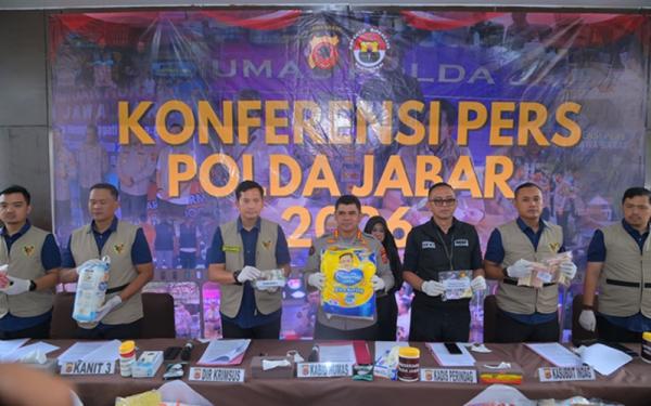 Ditreskrimsus Ungkap Kasus Penjualan Makanan dan Barang Kedaluwarsa di Jatinangor