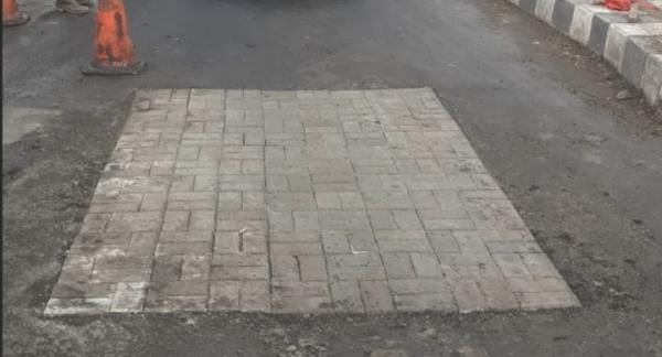 Tak Diaspal, Perbaikan Puluhan Jalan Lubang di Kota Tangerang Ditambal Paving Block