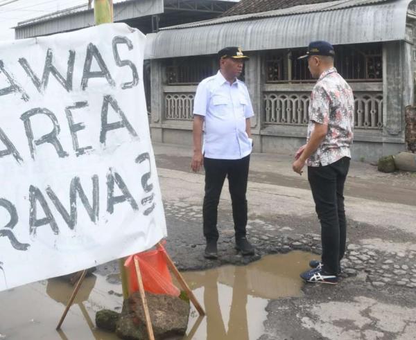 Bupati Tulungagung Tinjau Jalan Rusak 5 Tahun, Perbaikan Dimulai Pekan Ini