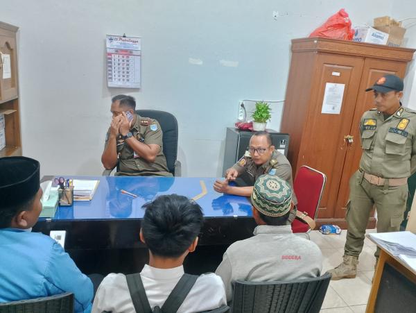 Razia Jam Sekolah, Empat Anak di Probolinggo Kedapatan Nongkrong di Luar Kelas