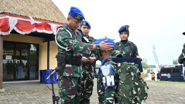 15 Siswa Sejurba Pom TNI AU Resmi Sandang Baret Biru, Tradisi Sakral Digelar di Waduk Cengklik