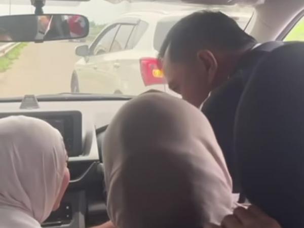 Viral Debt Collector Hentikan Paksa Mobil di Pintu Masuk Tol Kaligawe, Ternyata Salah Sasaran