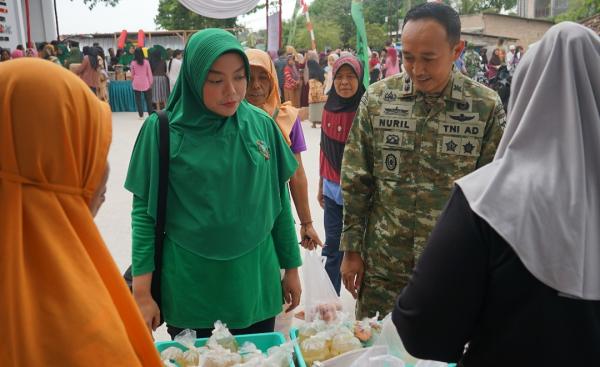 KDKMP Belum Beroperasi Penuh, Bazar UMKM dan Pasar Murah di Desa Agom Diserbu Warga