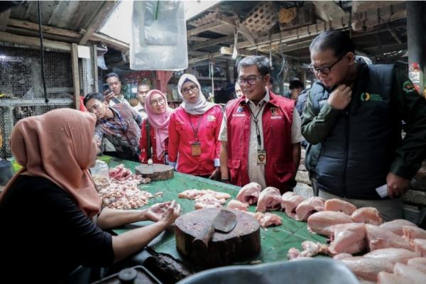 Jelang Lebaran, Satgas Pangan Polda Jatim Pastikan Stok MinyaKita Aman dan Stabil