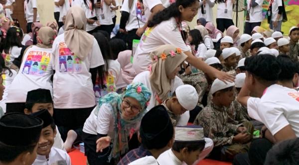 Turunkan Ego, Naikkan Empati: Aksi Sosial Siswa SMA Negeri di Surabaya Buat Bangga Sekolah