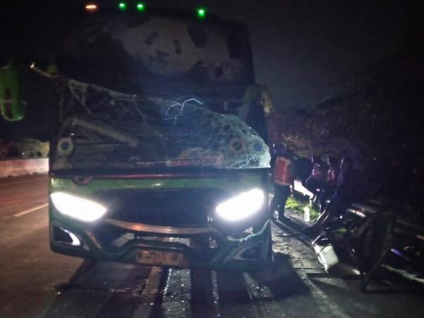 Kronologi Kecelakaan Maut Bus Restu dengan Truk Tronton di Tol Jombang-Mojokerto, 1 Penumpang Tewas