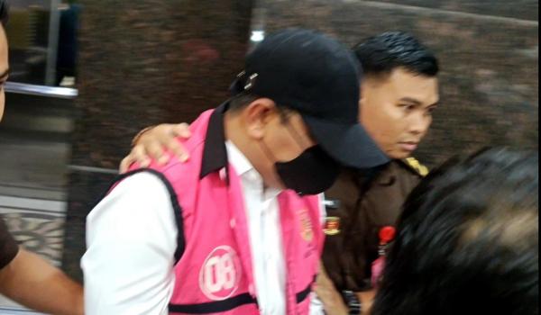 Mantan Pj Gubernur Sulsel Bahtiar Baharuddin Ditetapkan Tersangka Korupsi Pengadaan Bibit Nanas,