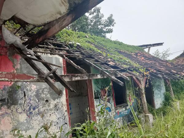Minim Perawatan, Kondisi Eks Kantor Kewedanaan Rengasdengklok Rusak Parah