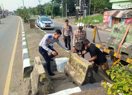 Puluhan U-Turn Ditutup Jelang Arus Lebaran, Polisi Siapkan Rekayasa Lalu Lintas di Cirebon