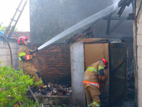 Kebakaran Rumah di Sumberarum Dander, Diduga Dipicu Pembakaran Sampah