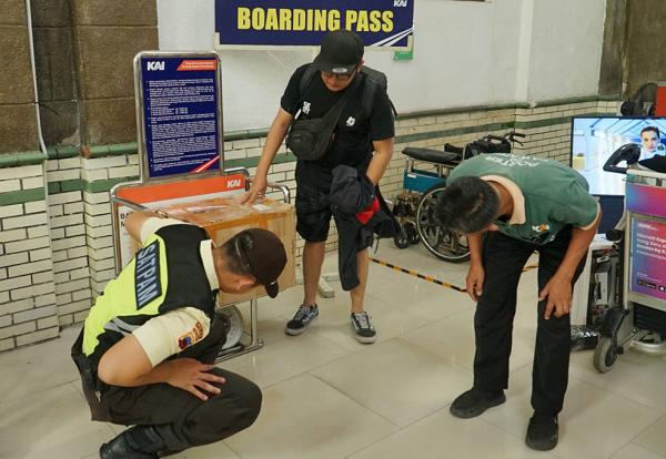 Penumpang KA Wajib Patuh, Ini Aturan Ketentuan Bagasi dan Barang yang Dilarang Dibawa