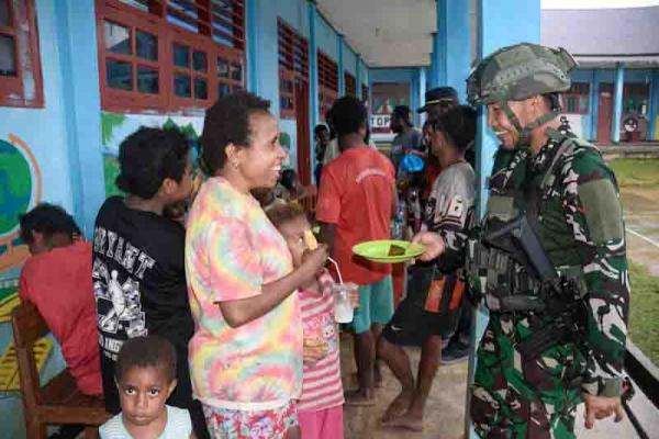 Dua Tahun Hidup di Hutan, 21 Warga Maybrat Akhirnya Diselamatkan TNI dari Teror OPM