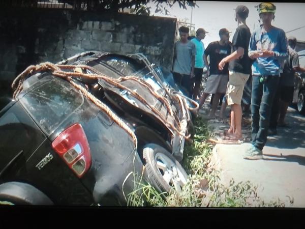 Mobil Pemudik Terguling di Bantul, Tabrak Tembok Rumah hingga 1 Tewas 7 Luka