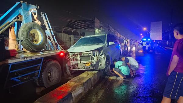 Kronologi Kecelakaan Beruntun di Jombang, Truk Terguling dan Mobil Pemudik Nyangkut di Median Jalan