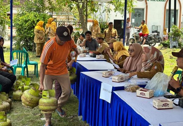Cegah Kelangkaan, Operasi Pasar LPG Digelar di Sejumlah Kecamatan di Bojonegoro