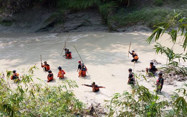 Tragis, Istri Ditemukan Tewas Tenggelam di Sungai Gondel saat Ditinggal Suami