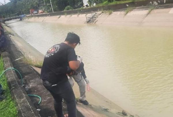 Innalillahi! Balita Laki Laki di Terkesi Tewas Akibat Tenggelam di Saluran Air Depan Rumah