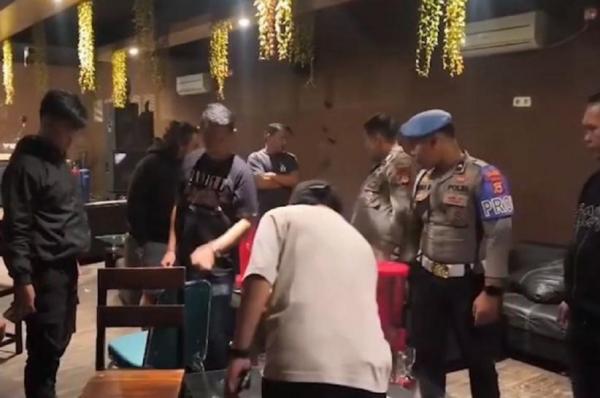 Adu Jotos 5 TNI dan 2 Polri dengan Pengunjung di Lokasi Dugem Cafe Valery Toraja Utara