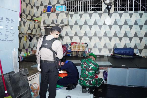 Razia di Rutan Pangkep, Petugas Sita Barang Terlarang dari Kamar Warga Binaan