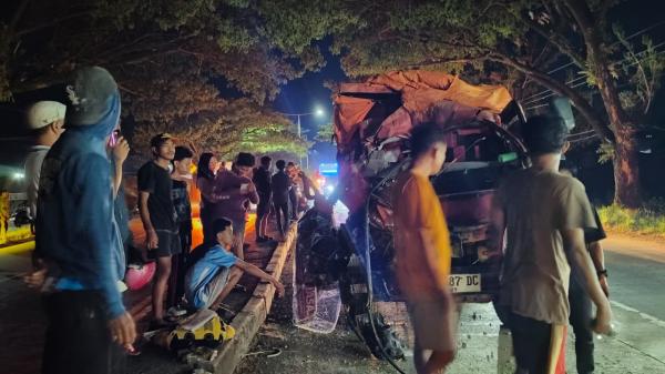 Kecelakaan Maut Tabrakan Tiga Kendaraan di Pangkep, Sopir Truk Tewas di Tempat