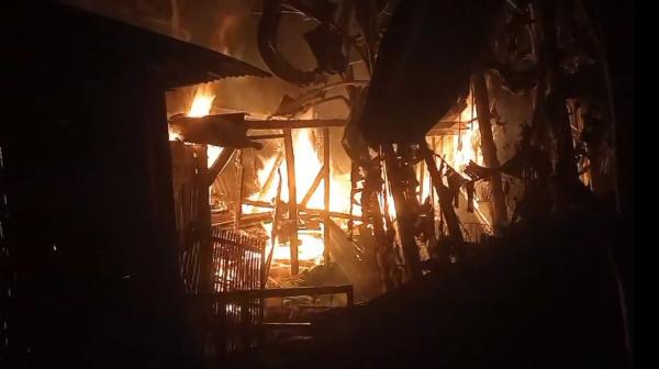 Kebakaran Melalap Kandang Ternak di Temayang Bojonegoro, 8 Ekor Kambing Mati Terpanggang