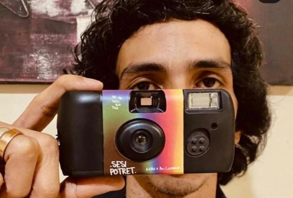 Lagu Sesi Potret Bangkitkan Nostalgia, Tren Unggahan Foto Lama Ramai di Medsos