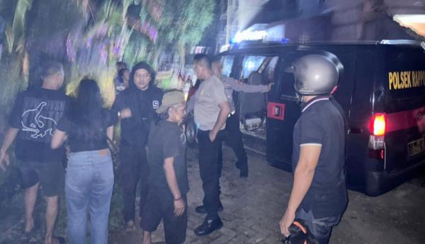 Cemburu Berat! Pria di Makassar Bogem Istri Siri karena Hubungi Mantan Suami