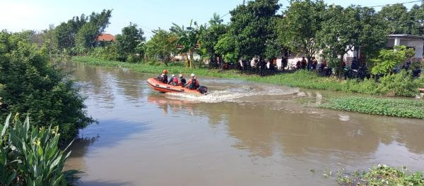 Balita Diduga Tenggelam di Sungai Kalidawir Tanggulangin Sidoarjo, Pencarian Masih Berlangsung