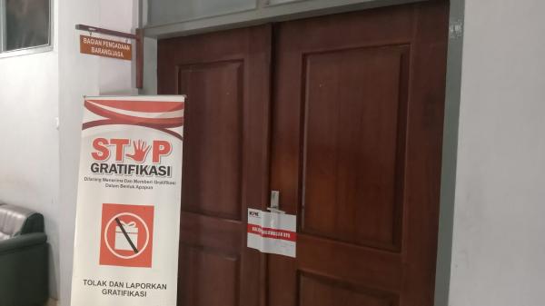 Pasca OTT KPK, Sejumlah Ruang Pemkab Tulungagung Disegel, Pelayanan Diminta Tetap Jalan