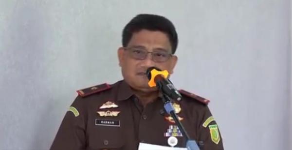 Korupsi Tak Tuntas di Sulbar, Kejaksaan Agung Mutasi Kajati Sukarman Samarinton