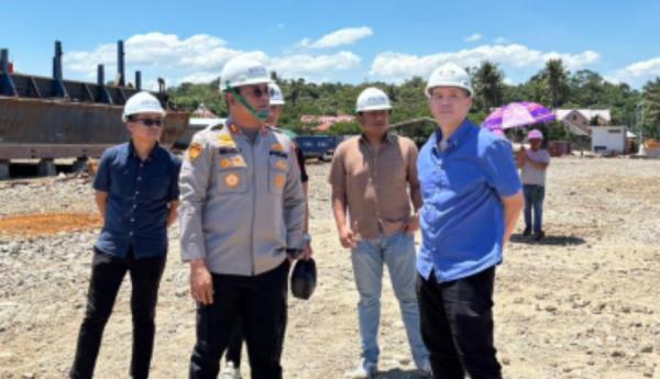 Kapolres Barru Tinjau Industri Galangan Kapal, Tegaskan Pentingnya Sinergi Keamanan