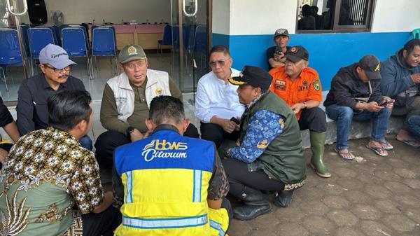 Dari Rancaekek Hingga Solokanjeruk, Cucun Syamsurijal Pantau Langsung Penanganan Bencana