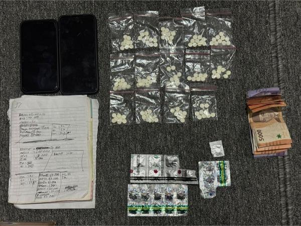 Polda Jateng Bongkar Jaringan Obat Berbahaya di Karanganyar, Ribuan Pil Koplo Disita