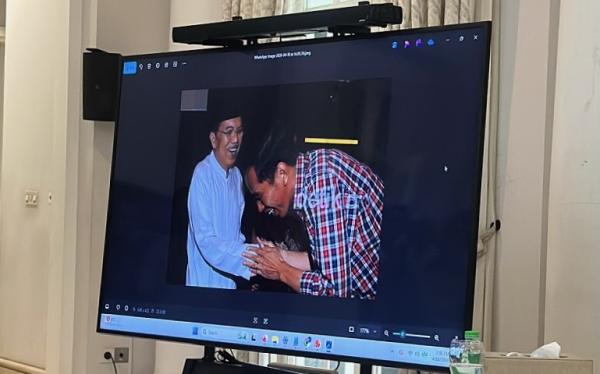 Jusuf Kalla : Saya yang Bawa ke Jakarta dari Solo, Perlihatkan Foto Jokowi Sungkem Kepadanya