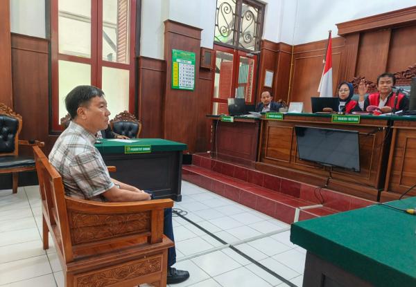 PN Surabaya Perintahkan Terdakwa Hermanto Oerip Masuk Rutan Usai Dituntut 3 Tahun 10 Bulan