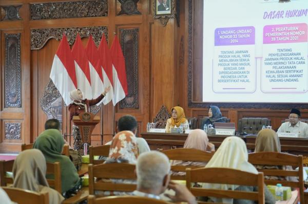 Beri Rasa Aman Konsumen, Sertifikasi Halal 4.000 UMKM Mamin di Kota Mojokerto Dikebut