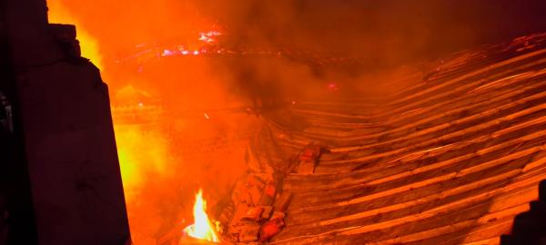 Kebakaran Dini Hari di Juntinyuat Indramayu, Diduga Korsleting Listrik, Kerugian Capai Rp50 Juta