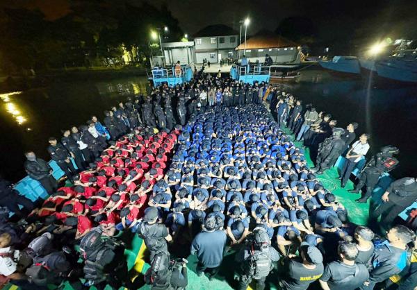 Tiba di Pulau Nusakambangan, 263 Napi Risiko Tinggi Langsung Masuk ke Sejumlah Lapas