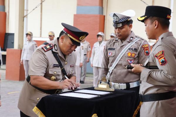 Gebrakan Baru Polres Kudus! Deretan Pejabat Utama Resmi Berganti Posisi