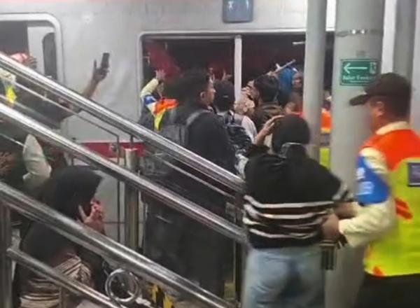 KAI Ungkap Data Sementara, 4 Korban Tewas Imbas Tabrakan KA Vs KRL di Stasiun Bekasi Timur