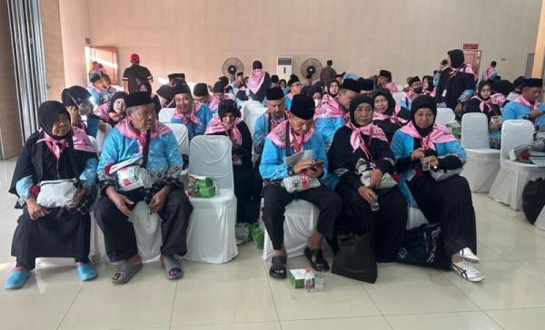8 Jemaah Asal Riau Alami Sakit di Asrama, 2 Dipastikan Gagal Berangkat ke Tanah Suci