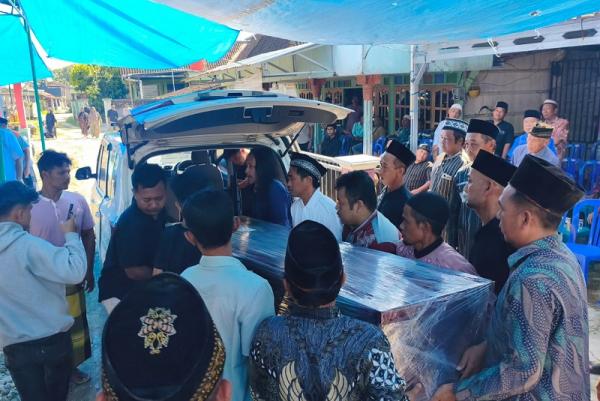 Jenazah Pekerja Migran Indonesia Yang Meninggal di Taiwan Diserahkan ke Keluarga di Grobogan
