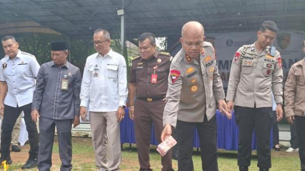 Polda Banten Musnahkan Ribuan Uang Palsu, Masyarakat Diminta Waspada