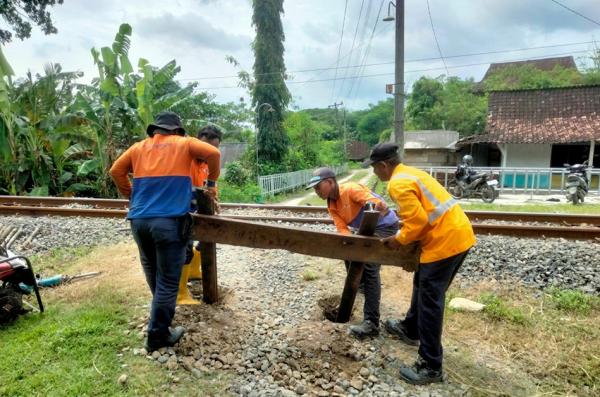 KAI Daop 4 Semarang Tutup 41 Pelintasan Sebidang Liar, Berikut Tahapan sebelum Penutupan