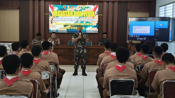 Bangkitkan Nasionalisme, Anggota Satgas TMMD Gembleng Wawasan Kebangsaan Siswa SMK