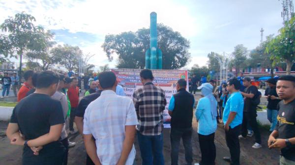 Buruh di Pangkep Desak Penegakan UMK dan Perlindungan Kerja