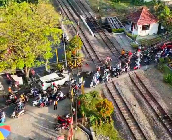 Rawan Kecelakaan, 15 Pelintasan Kereta Api di Bojonegoro Tanpa Palang Pintu